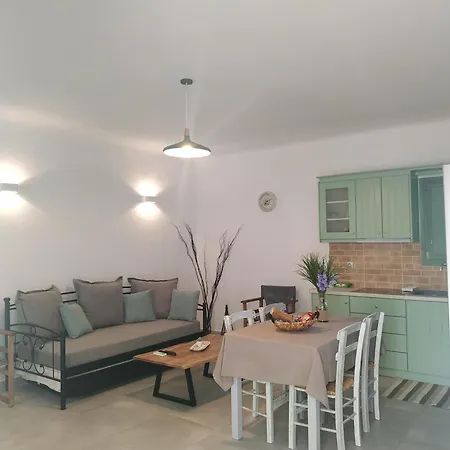 Sifnaiou Traditional 1 & 3 Парос