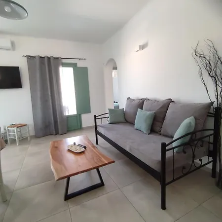Sifnaiou Traditional 1 & 3 * Парос