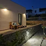 Sifnaiou Traditional 1 & 3 Tatil Evi *