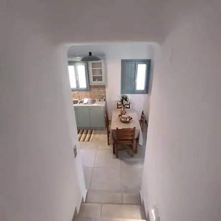 Sifnaiou Traditional 1 & 3 Tatil Evi Páros